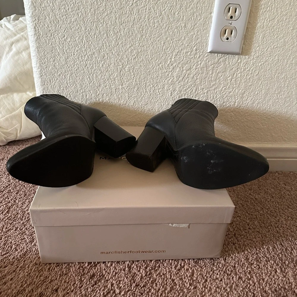 Boots - Picture 5 of 10